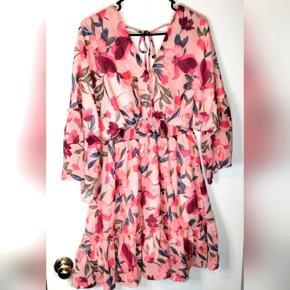 ⭐Floral Midi Dress Women's Size Medium Flowy with Elastic Waist - Picture 4 of 14
